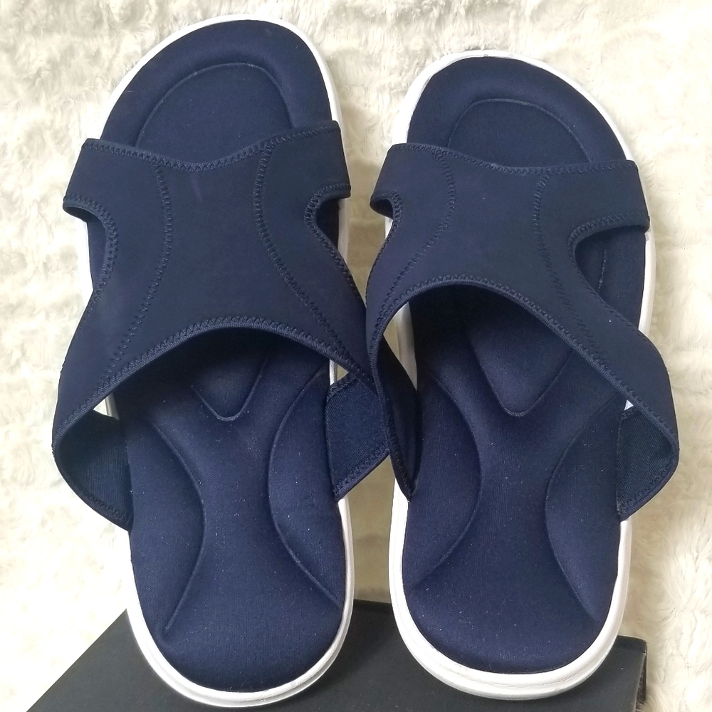 Men' slip-on sandals